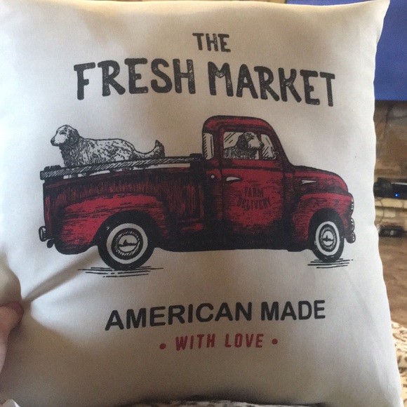 Pillow - Picture 1 of 1